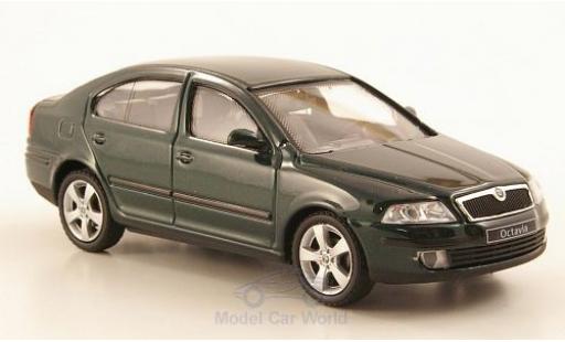 Modelauto Skoda Octavia Base metallic groen 2004 1/43 Abrex