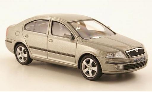 Modelauto Skoda Octavia Base metallic grijs 2004 1/43 Abrex