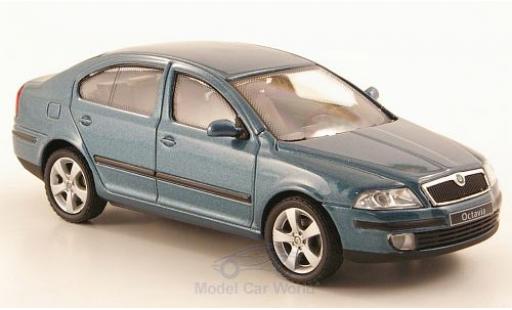 Modelauto Skoda Octavia Base metallic groen 1/43 Abrex