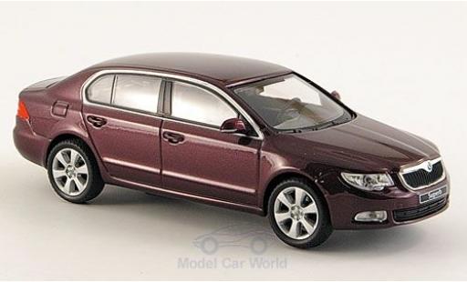 Modelauto Skoda Superb Base II metallic rood zonder Vitrine 1/43 Abrex