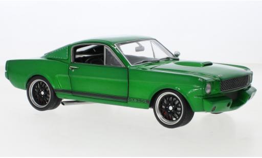 Modelauto Ford Mustang Shelby GT350 Ford Mustang 350 R metallic groen Green Hornet 1965 1/18 ACME