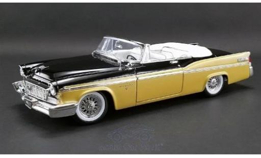 Modelauto Chrysler New Yorker Sedan St. Regis zwart/gold 1956 1/18 ACME