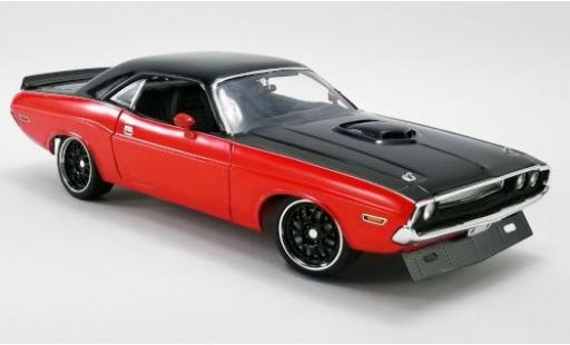 Modelauto Dodge Challenger R/T Street Fighter rood/zwart 1970 1/18 ACME
