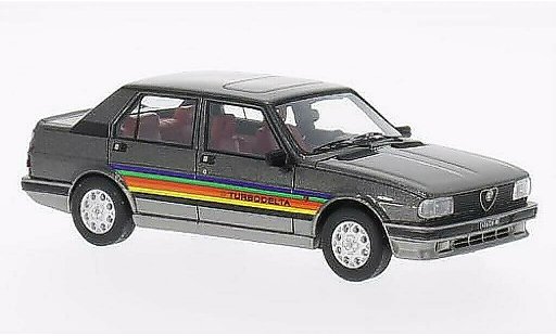 Alfa Romeo Alfetta gtv 2.0 turbodelta 1/43 Neo grijs 1980 modelauto