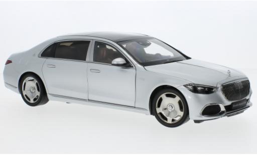 Modelauto Mercedes CLA Base Maybach S-classe d 2021 1/18 Almost Real