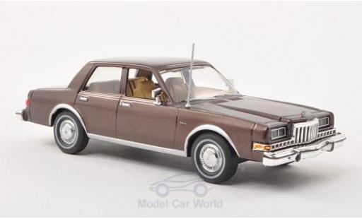 Modelauto Dodge Diplomat Berline metallic bruin 1985 1/43 American Heritage Models
