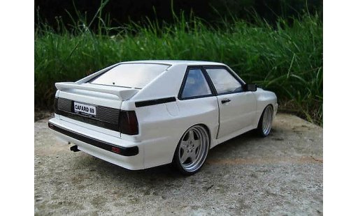 Audi Sport Quattro coupe 1/18 Autoart wit jantes amg en 17 pouces entierement en alu modelauto