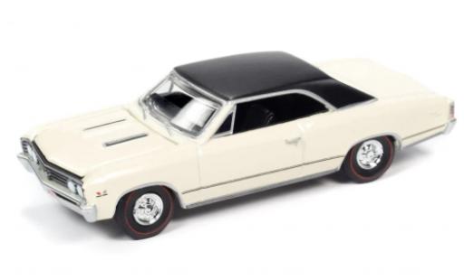 Modelauto Chevrolet Chevelle SS beige /zwart 1967 1/64 Auto World