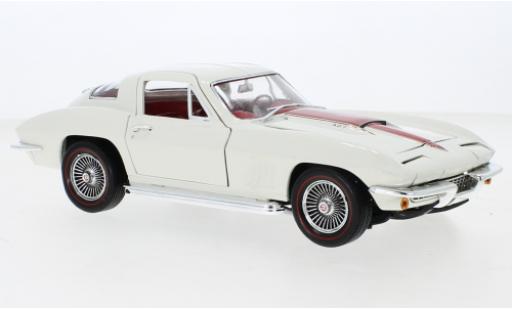 Modelauto Chevrolet Corvette Coupe 427 (C2) wit/rood 1967 1/18 Auto World