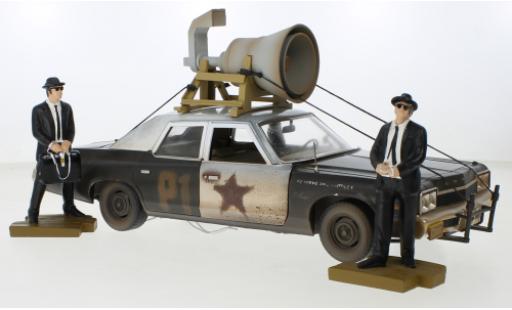 Modelauto Dodge Monaco police Politie Pursuit Blues Brothers 1974 1/18 Auto World