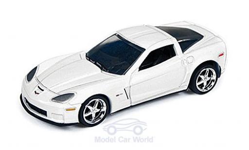 Modelauto Chevrolet Corvette Z06 (C6) wit 2012 1/64 Auto World
