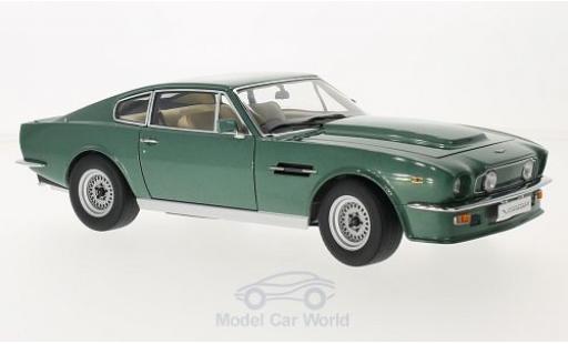 Modelauto Aston Martin V8 vantage metallic groen RHD 1985 1/18 AUTOart
