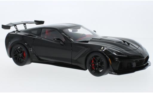 Modelauto Chevrolet Corvette ZR1 (C7) zwart 1/18 AUTOart