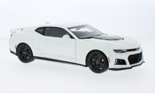 Modelauto Chevrolet Camaro ZL1 wit 2017 1/18 AUTOart