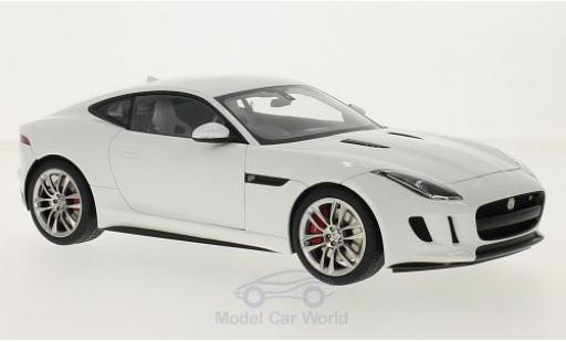 Modelauto Jaguar F-Type R Coupe wit RHD 2015 1/18 AUTOart