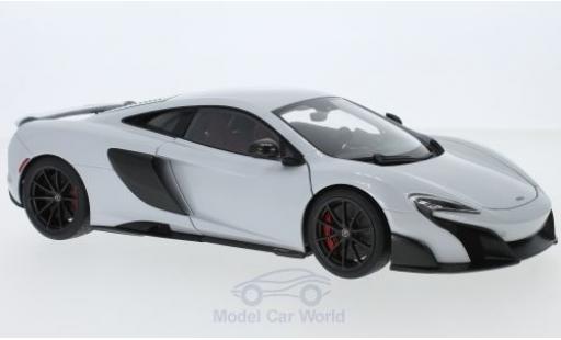Modelauto McLaren 675 Base LT wit 2016 1/18 AUTOart