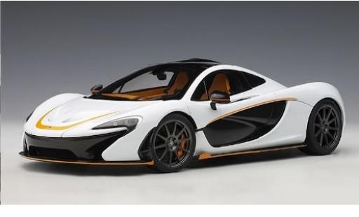 Modelauto McLaren P1 Base wit/oranje 2013 1/18 AUTOart