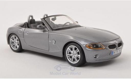 Modelauto Bmw Z4 roadster metallic grijs kap ge&Atilde;&para;ffnet 1/24 Burago