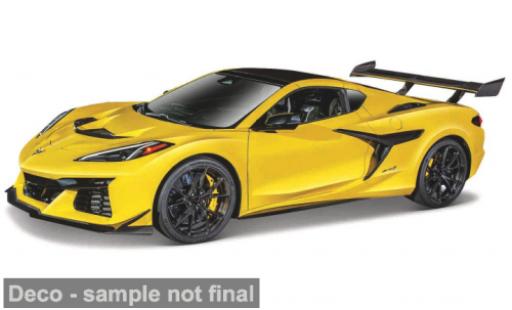 Modelauto Chevrolet Corvette ZR1 Bburago geel 2025 1/43 Burago