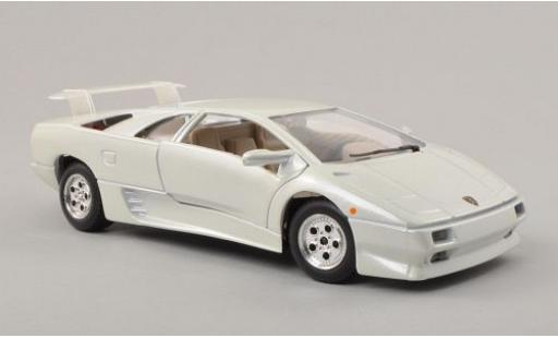 Modelauto Lamborghini Diablo Base metallic wit 1/24 Burago
