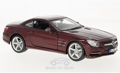 Modelauto Mercedes SL Base 500 (R231) metallic rood 1/24 Burago