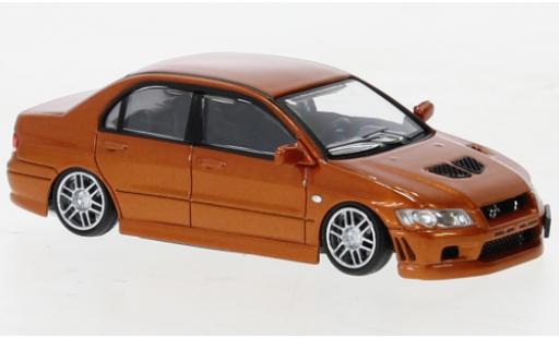 Modelauto Mitsubishi Lancer Evolution VII &Atilde;&copy;volution metallic oranje 2001 1/64 BM Creations