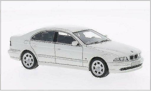 Bmw 520 berline 1/43 Neo i (E39) wit 2002 modelauto