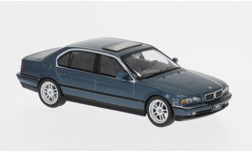 Modelauto Bmw 750 E38 iL () blauw 1/64 Mini GT