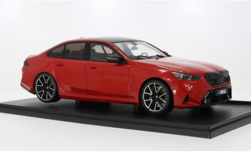 Modelauto Bmw M5 berline (G90) rood 2025 1/18 Solido