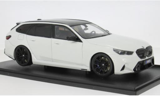Modelauto Bmw M5 berline (G99) wit 1/18 Solido