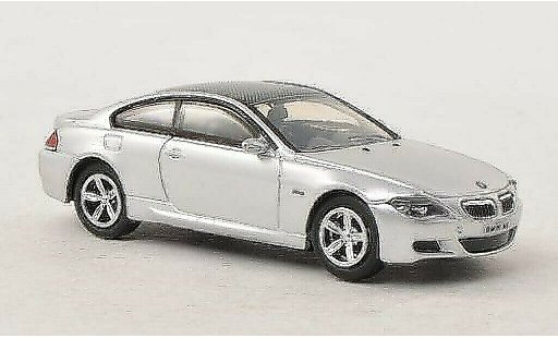 Bmw M6 Coupe 1/87 Busch E63 grijs/carbon 2005 modelauto