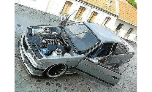 Bmw M3 coupe 1/18 Ut Models E36 preparation drift avec turbo modelauto