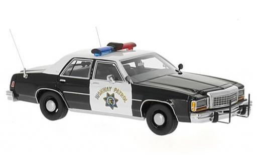 Modelauto Ford LTD Crown Victoria zwart/wit California Highway Patrol 1987 1/43 BoS Models