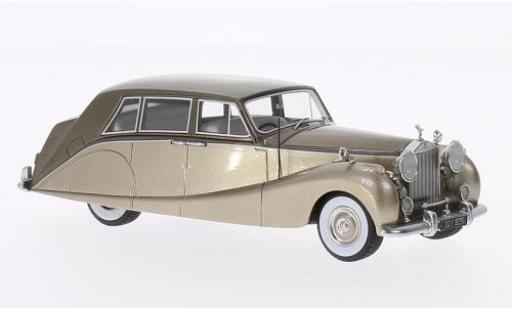 Modelauto Rolls Royce Silver Wraith Hooper Empress Line by metallic beige/metallic bruin 1956 1/43 BoS Models