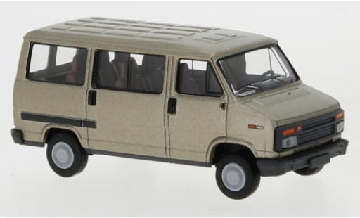 Modelauto Citroen C25 Bus 5 gold 1982 1/87 Brekina