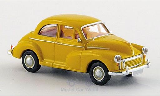 Modelauto Morris Minor Base Sedan geel zonder Vitrine 1/87 Brekina