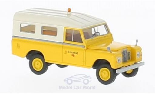 Modelauto Land Rover 109 Base British Rail 1/18 Brekina