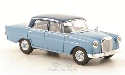 Modelauto Mercedes 190 Base c (W110) blauw/blauw 1/87 Brekina