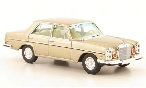 Modelauto Mercedes 280 Base SE 4.5 (W108) gold US-Version 1/87 Brekina