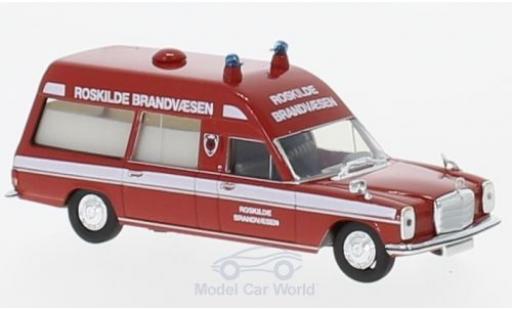 Modelauto Mercedes /8 Base KTW Roskilde Brandvaesen (DK) 1/87 Brekina