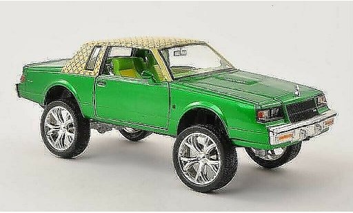 Buick Regal tuning 1/24 Motormax groen/geel met Dekor 1987 modelauto