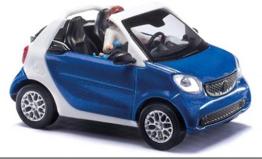 Modelauto Smart ForTwo Cabrio cabriolet blauw 2015 1/87 Busch