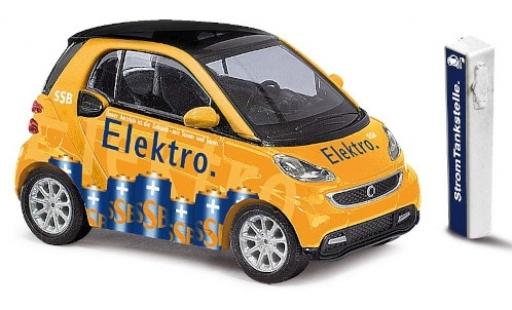 Modelauto Smart ForTwo Livree Flotte SSB 2012 avec Zapfs&Atilde;&curren;ule 1/87 Busch