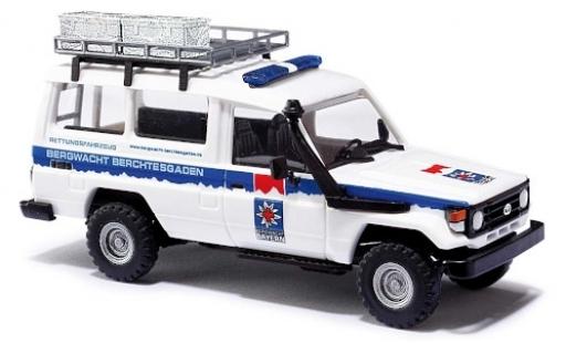 Modelauto Toyota Land Cruiser 70 HZJ 78 Bergwacht Berchtesgaden 1/87 Busch