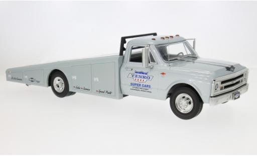 Modelauto Chevrolet C-30 plateau Ramp Truck 1967 Yenko Super Cars 1/18 ACME