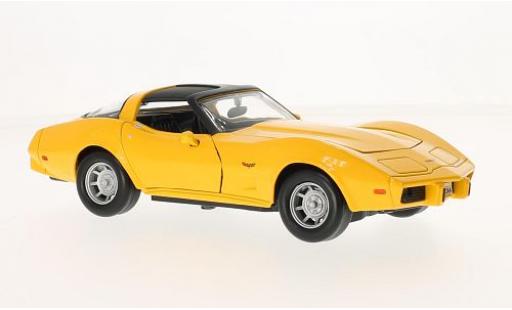 Modelauto Chevrolet Corvette Coupe (C3) geel 1/24 Motormax