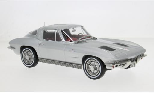 Modelauto Chevrolet Corvette Stingray Sting Ray grijs 1963 1/18 Norev