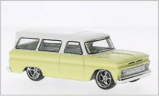 Chevrolet Suburban tuning 1/43 Greenlight geel/wit 1966 modelauto