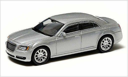 Chrysler 300C Sedan 1/64 Greenlight grijs 2013 modelauto