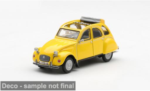 Modelauto Citroen 2CV Berline geel 1981 James Bond 007 &acirc;�� For Your Eyes Only 1/64 Mini GT